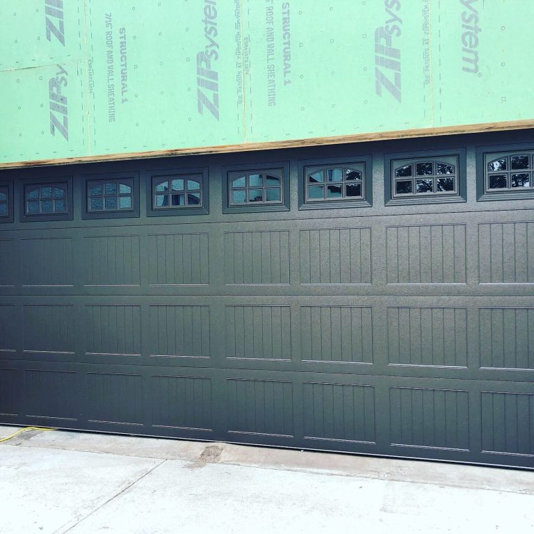 New Garage Door Installation in Tampa FL 33606