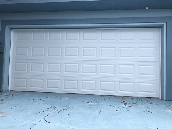 New Garage Door Replacement In Apollo Beach fl