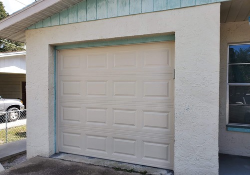 New Garage Door Installation In Tampa Fl 33617