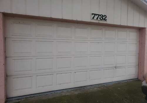 Garage Door Off Track Repair In Tampa Fl 33615