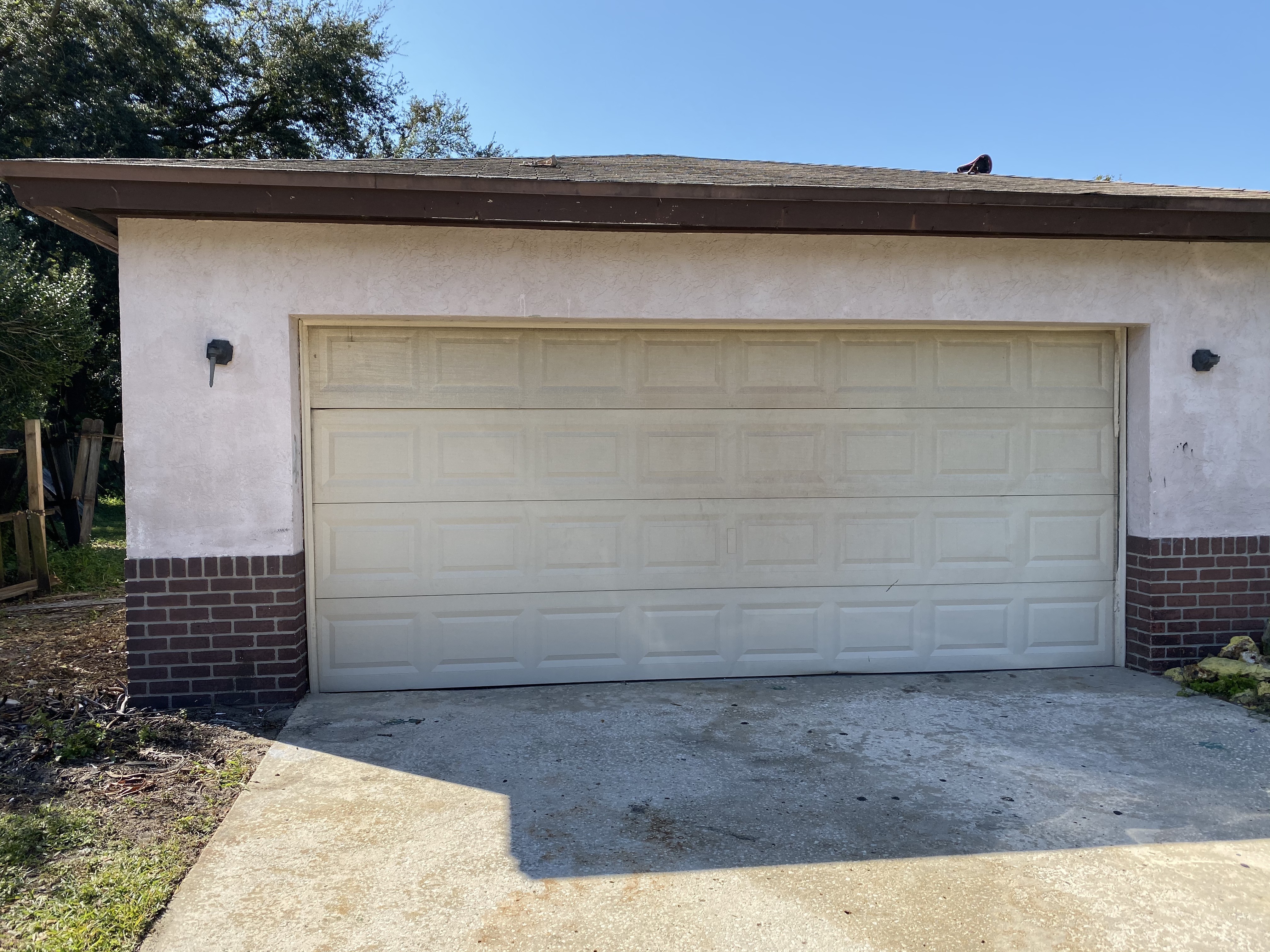 New Garage Door Installation In Palm Harbor Fl 34683 - Local Garage Door Pros New Garage Door Installation In Palm Harbor Fl 34683