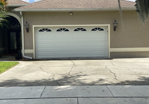 New Garage Door Installation In Tampa, Fl 33625
