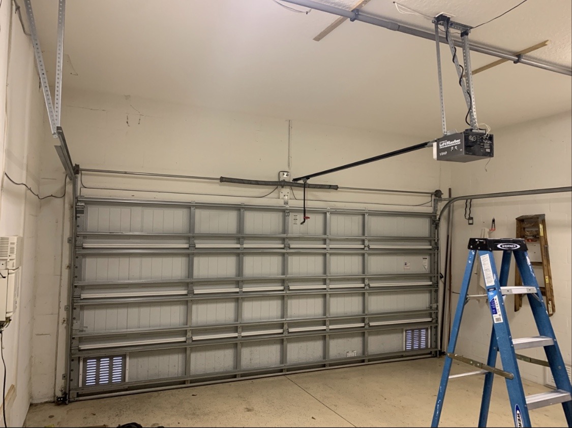 High Lift Garage Door Conversion In Tampa FL 33611 - Local Garage Door Pros High Lift Garage Door Conversion In Tampa FL 33611