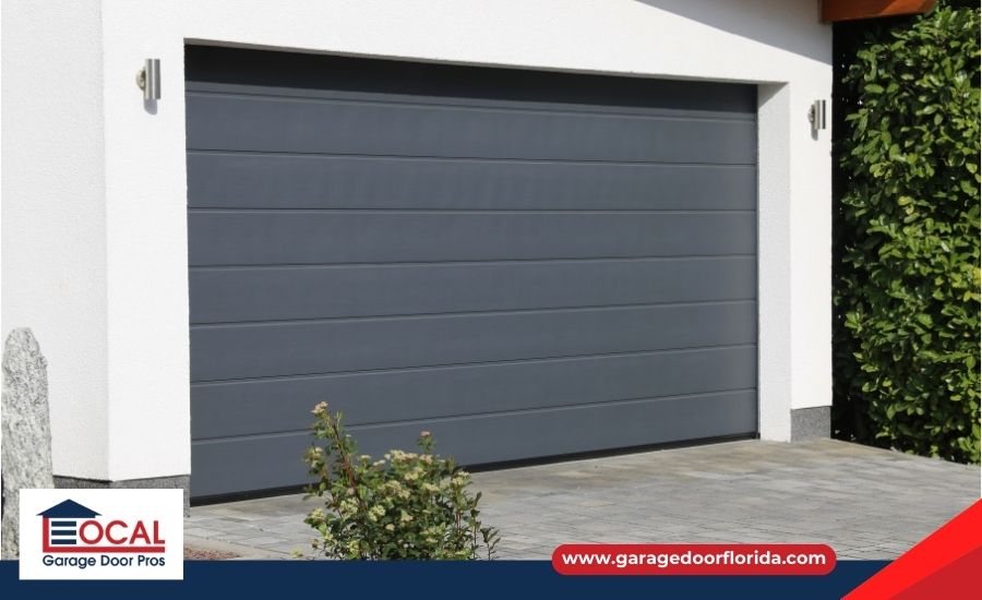 garage door in Lutz FL