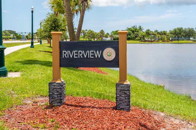 local garage door pros RiverView FL